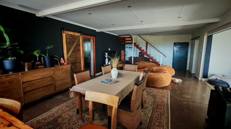 6 Bedroom Property for Sale in Middelburg Eastern Cape